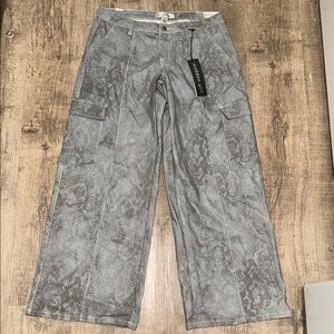 Madden Girl Gray Snake Print Cargo Pants